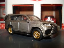 Lexus LX 2022 edición personalizada 1/64 MB ruedas y neumáticos personalizados puerta de apertura añadida