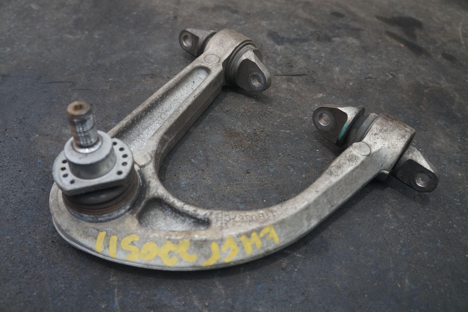 Front Suspension Left Upper Control Arm 11B0367CP OEM McLaren MP4-12C 2014