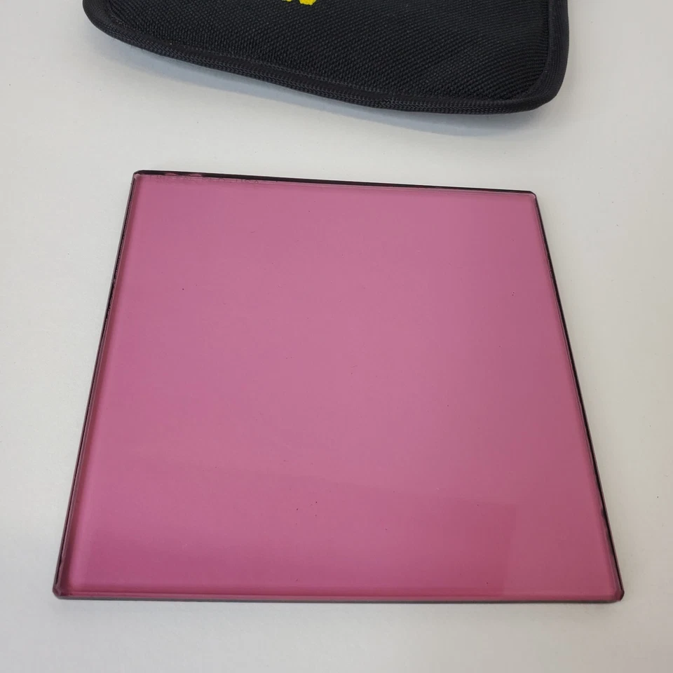 Tiffen 4x4"  FL-D Fluorescent Glass Filter for Daylight Film # 44FLD With Case - Image 3 of 4