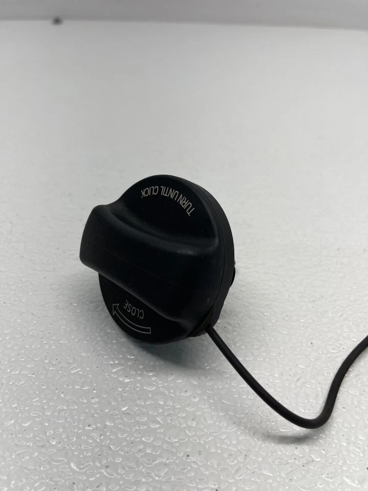 BMW 328i 335i M3 2007-2013 llenado de combustible tapa tapa de gas cubierta 722239105 OEM Foto 3 de 4