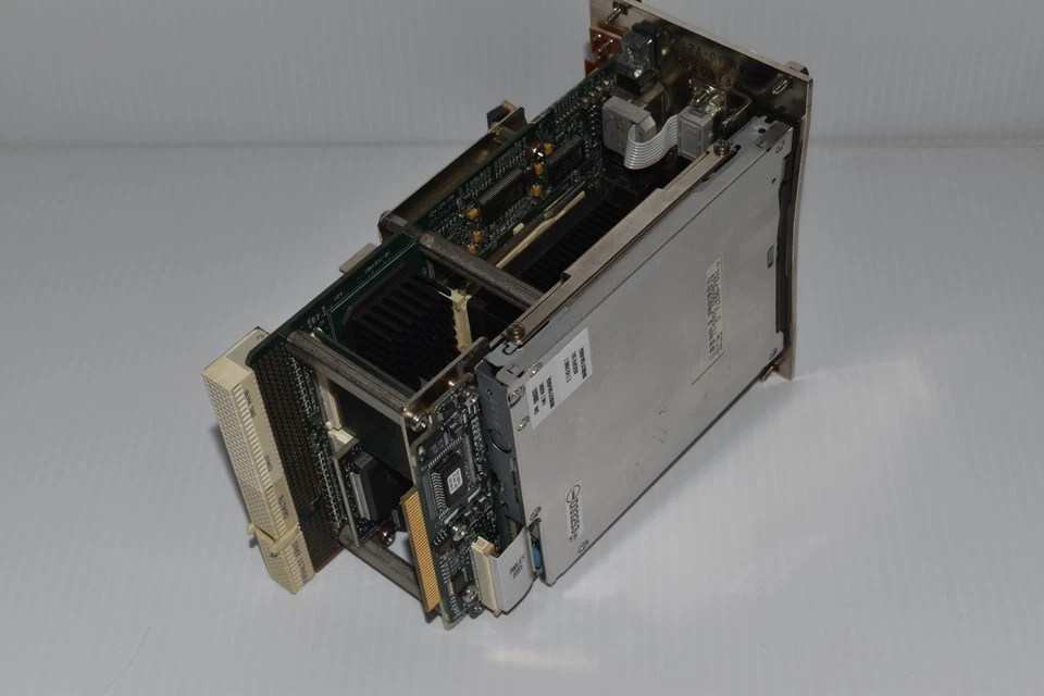 ^^ NATIONAL INSTRUMENTS NI PXI-8176 EMBEDDED CONTROLLER (CWW39) - Image 4 of 4