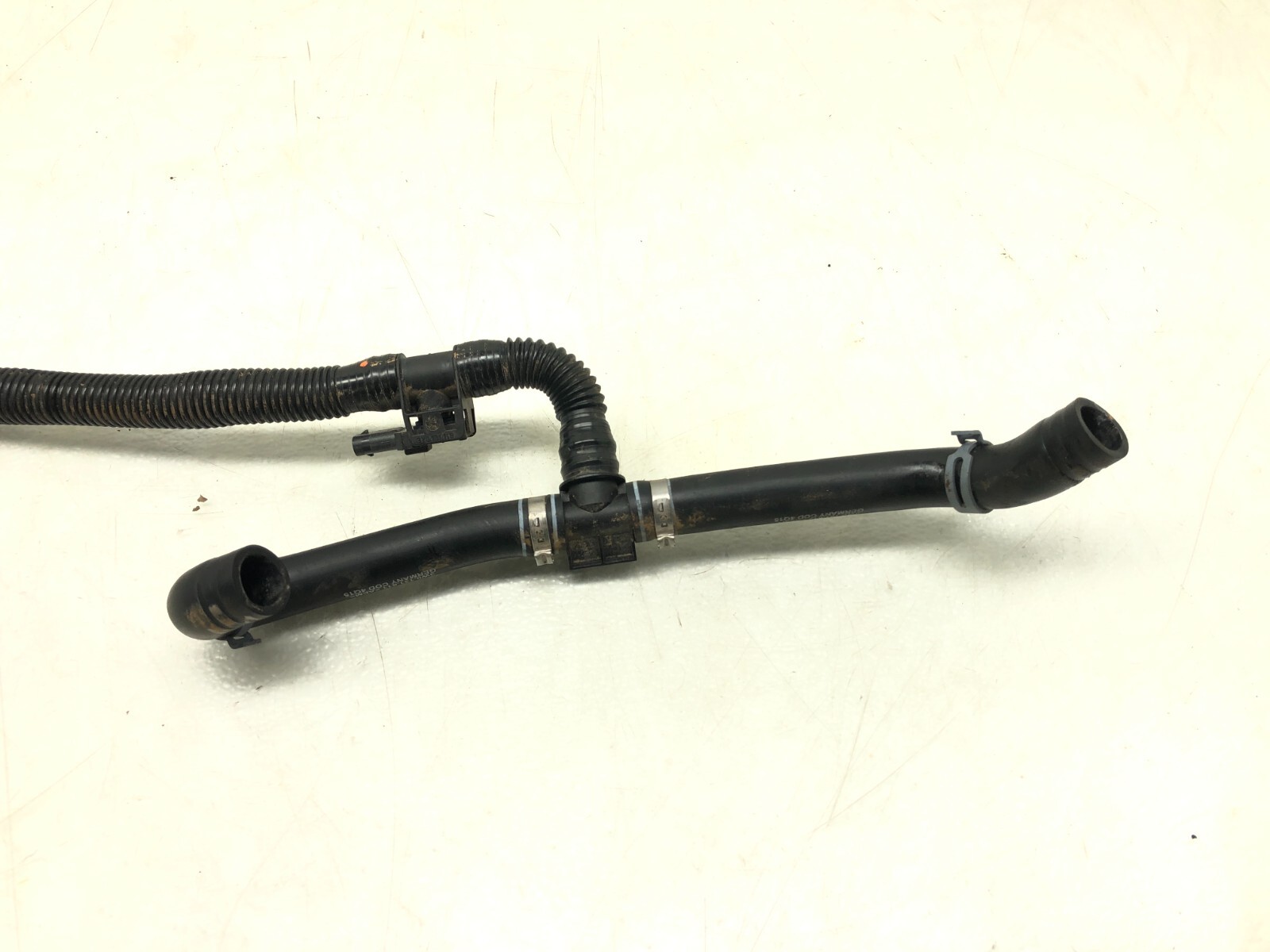 2014-2018 BENTLEY FLYING SPUR 4.0L V8 SECONDARY AIR PUMP CONNECTING PIPE OEM