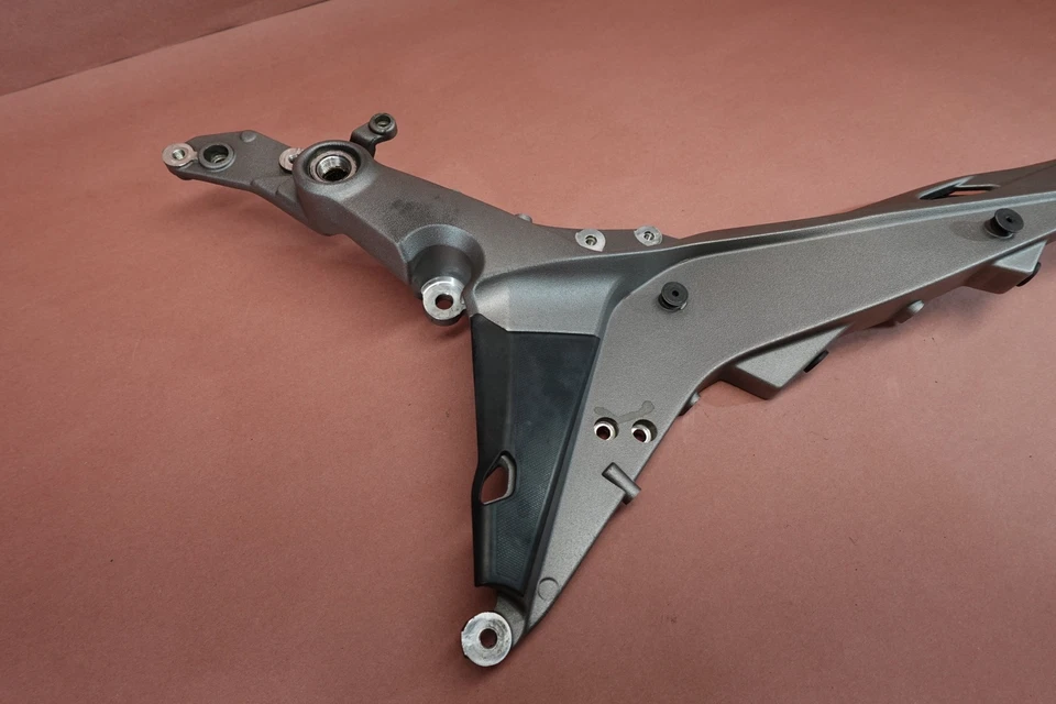 Soporte de montaje de subchasis trasero derecho Ducati Multistrada 1200 1200S 2010-2019 Foto 4 de 4