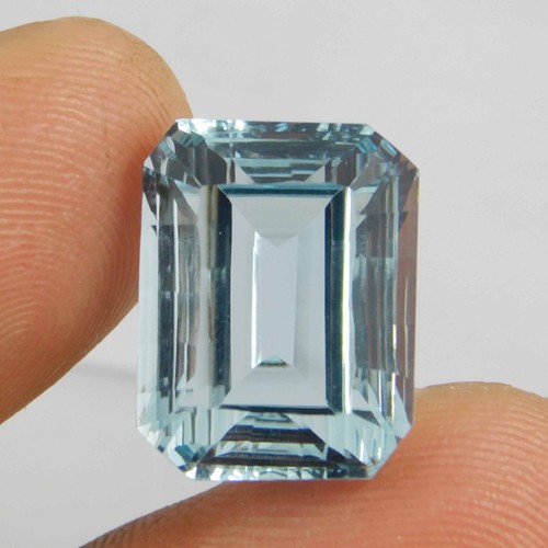 Natural 13.55 Ct Museum Blue Aquamarine Emerald Cut Certified Loose Gemstone