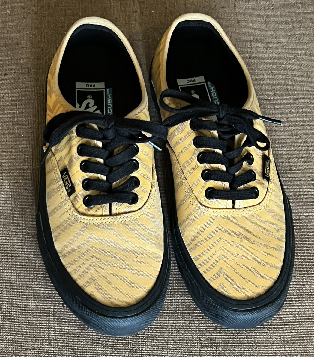 VANS ULTRACUSH PRO、ブラック、スエード、US8、26cm s-l400.jpg