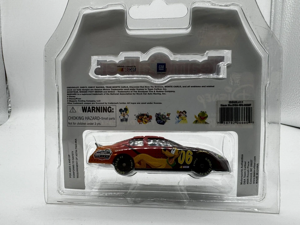 Donald Duck NASCAR 2006 DAYTONA 500 Disney Pontiac Grand Prix 1/64 - Image 4 of 4