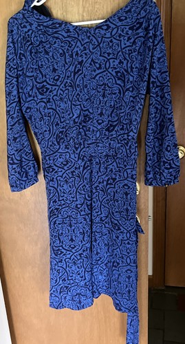 Lands End 100% Silk Faux Wrap Belted Blue Floral Knee Length Dress Sz 6 EUC - Picture 5 of 5