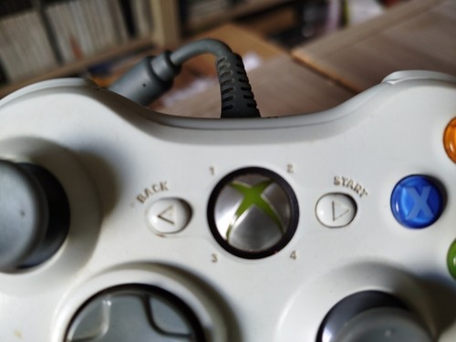 Microsoft Xbox 360 Manette Filaire Blanche Semi HS Ne Fonctionne Pas - Photo 11/11