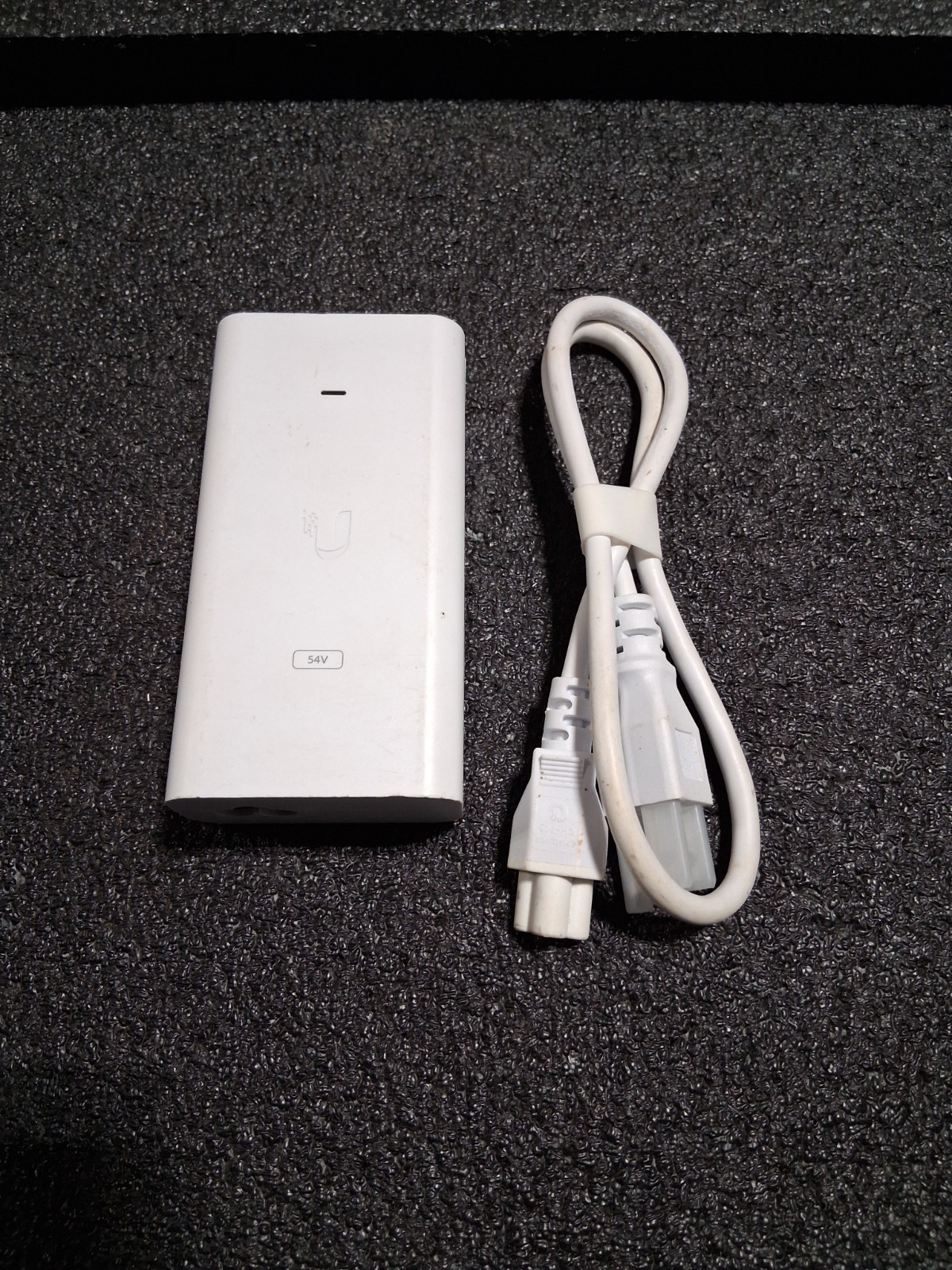 Ubiquiti Switching Gigabit POE-54V-80W 54V, 1.5A +1,2 4,5 Pins - 7,8 3,6 Pins