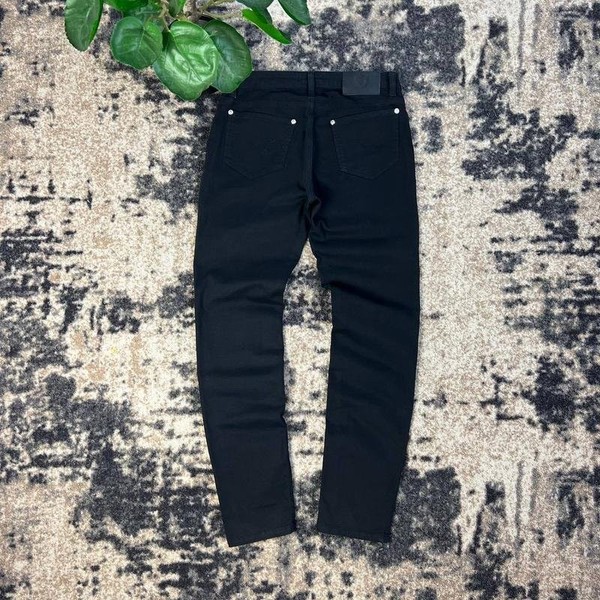 Women Versus Jeans Black