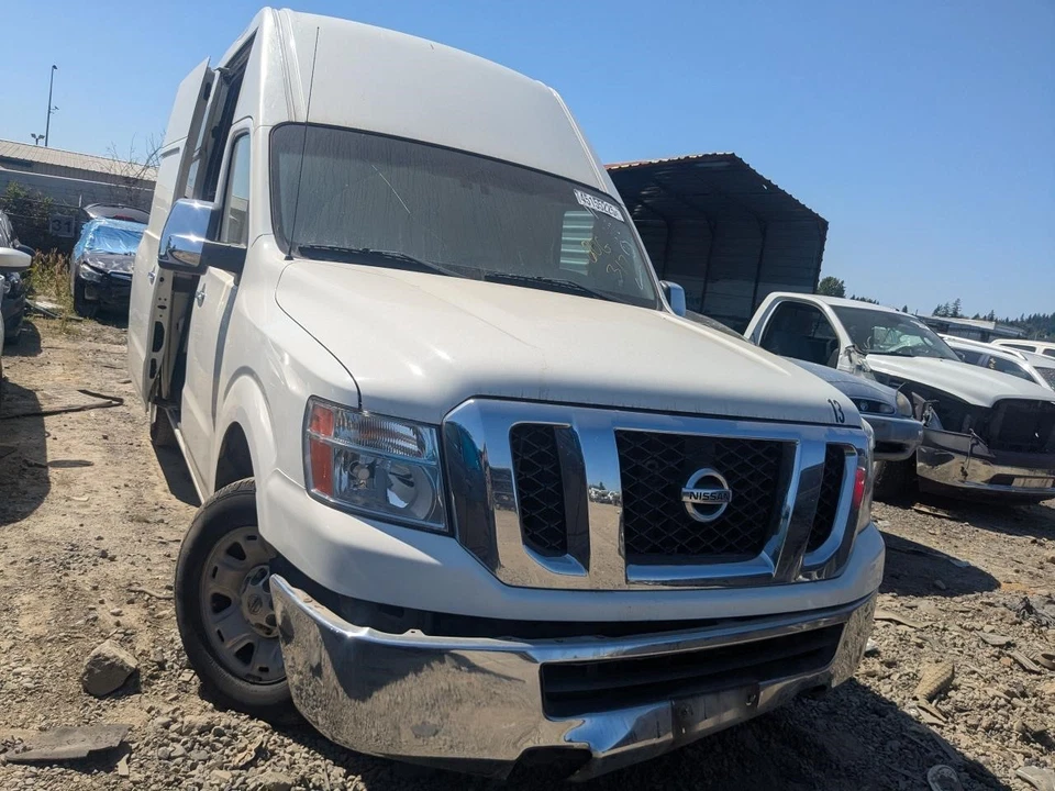 Manija de puerta interior usada se adapta a: Nissan Nv 2500 2012 grado A Foto 3 de 4