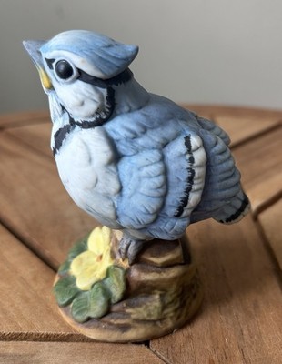 Vintage 1985 Hand Painted ''Blue Jay'' 6350 Andrea By Sadek Porcelain Bird Figure