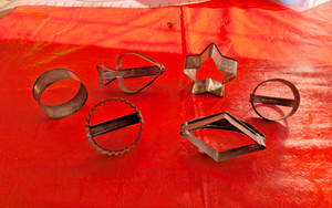 Lot Of 6  Antique/ Tin Cookie/Bisquit/Sandwich Cutters