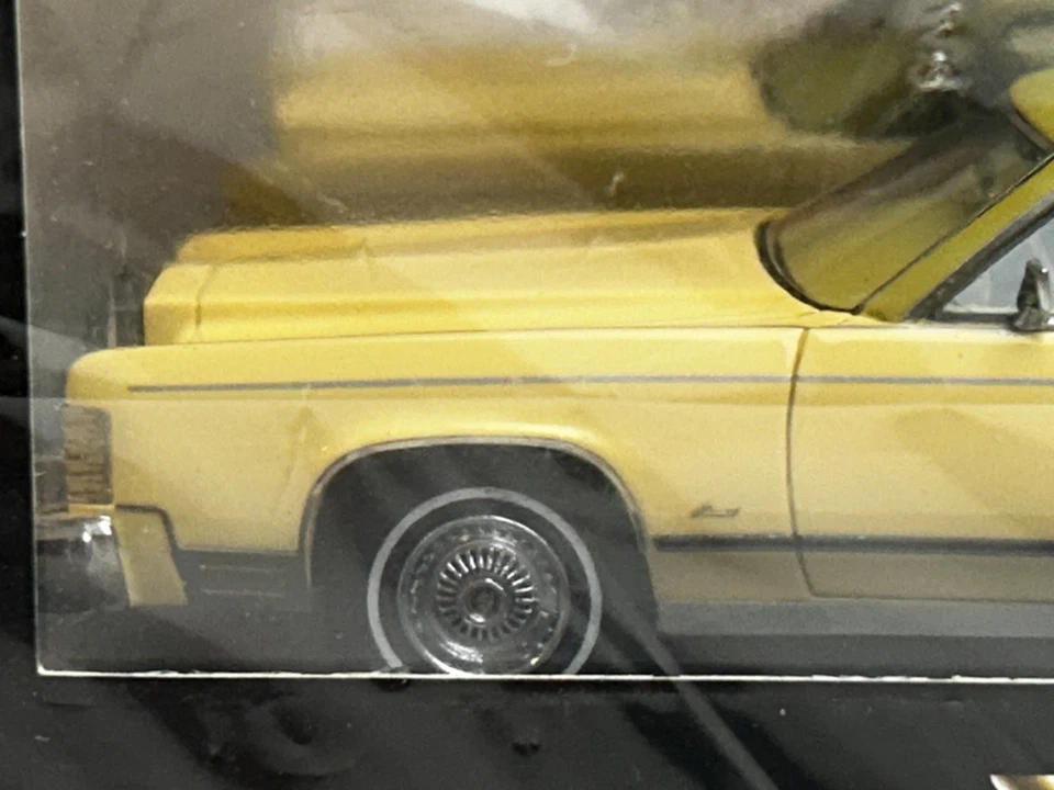 Neo 1:43 Scale 1977-78 Lincoln Town Car, Sealed Box - Image 4 of 4