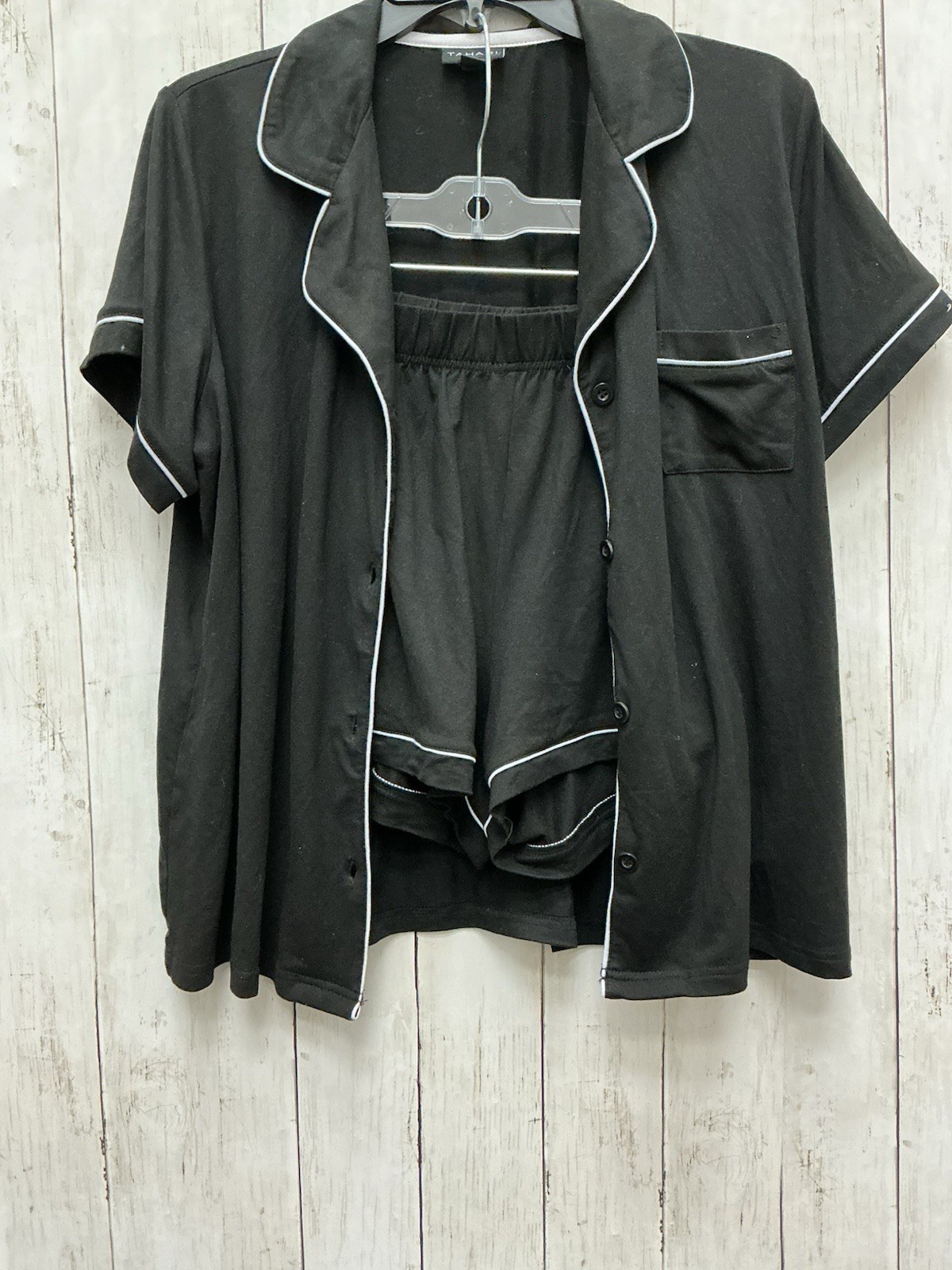 Women’s Tahari Pajama Short Set  Large 0423-219