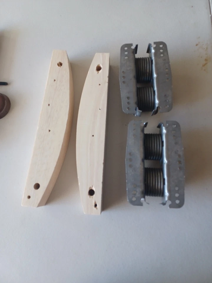 La-Z-Boy Rocker Block 1.5 Thick And  Springs  Combo  - Image 2 of 2