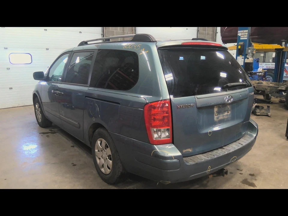 Used Radiator fits: 2008 Hyundai Entourage  Grade C Foto 4 de 4