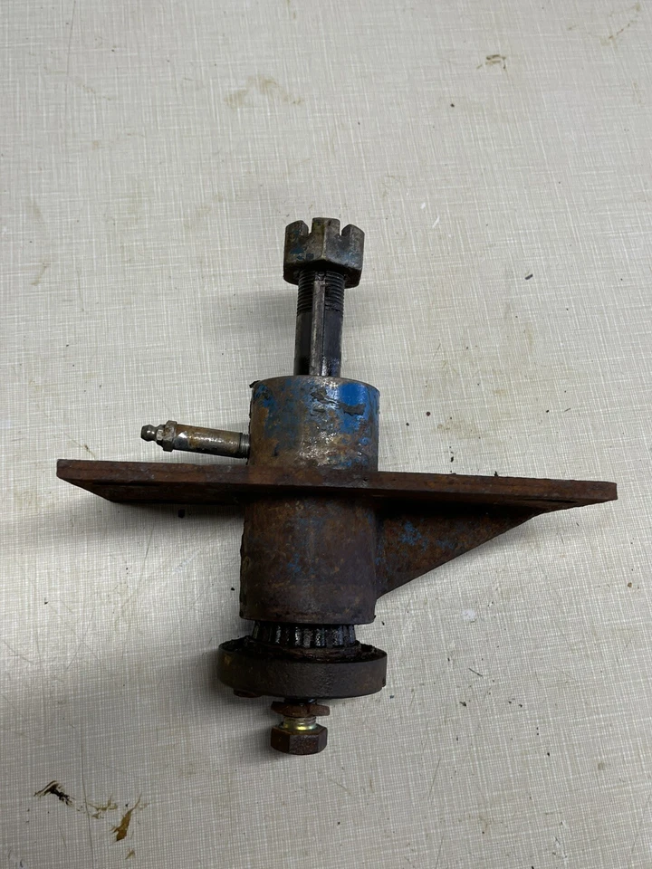 Eje y mandril de polea de entrada de cubierta Ford 100 tractor 59732 necesitan rodamientos Foto 2 de 4