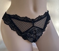 Victoria  s Secret Dream Angels Lace  Mesh Thong Panties Medium