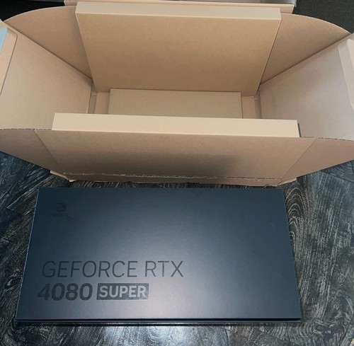 Scheda Video Asus GeForce RTX 4080 Super 16GB ROG STRIX OC White - S.R.L.S