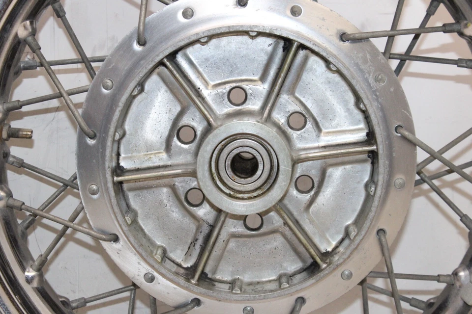 05-08 SUZUKI SAVAGE 650 LS650P OEM REAR BACK WHEEL RIM - Image 2 of 4