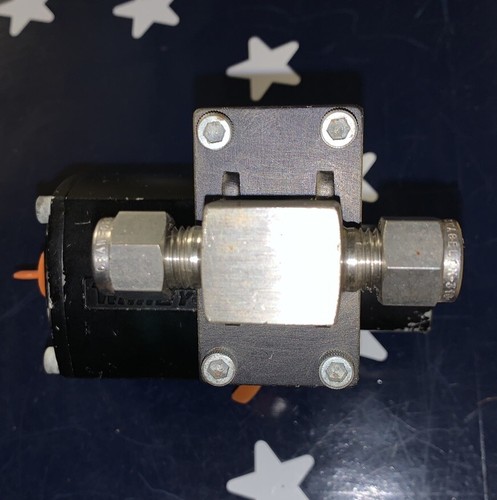 Swagelok SS-43S4 1/4"" Rohr - weißes Modell 131DA 1/8"" MNPT 90 Ventil 200 psi - Bild 7 von 8