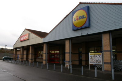 Photo 6x4 Lidl and Iceland, Granton  c2009