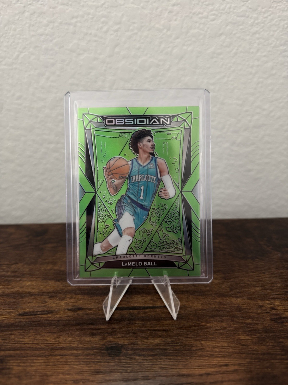 2023-24 Panini Obsidian LaMelo Ball #177 Electric Etch Green Flood /25 Hornets