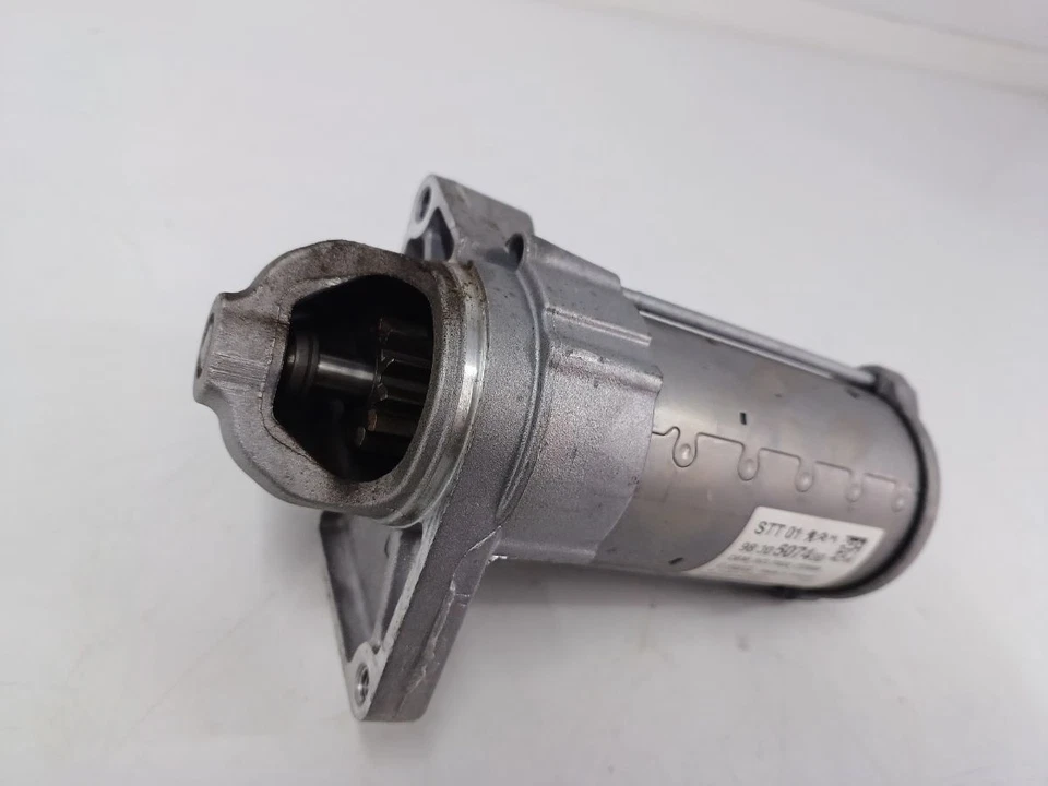 Motor de arranque gasolina Peugeot 208 GT 1.2 2023 9830507480 Foto 2 de 4