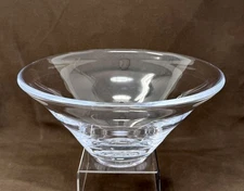 SIMON PEARCE BOWL, Hand Blown Glass, 9.5” W x 5” T  Beautiful