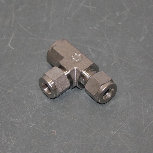 PARTIAL Ham-let Tee Fitting 771LF SS 3/8 X 1/4, 1/4" NPT x 3/8" Compression - Picture 3 of 6