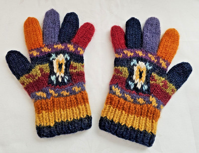 NEWARI Icelandic Design 100% Wool Gloves Colorful Knitted Handcrafted In Nepal
