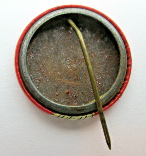 Vintage I Own A Liberty Bond Pin Back Button WWI Home Front - Picture 2 of 3