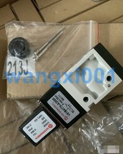 NEW V51B417A-A2000 Solenoid valve V51B417A-A2000 FedEx or DHL