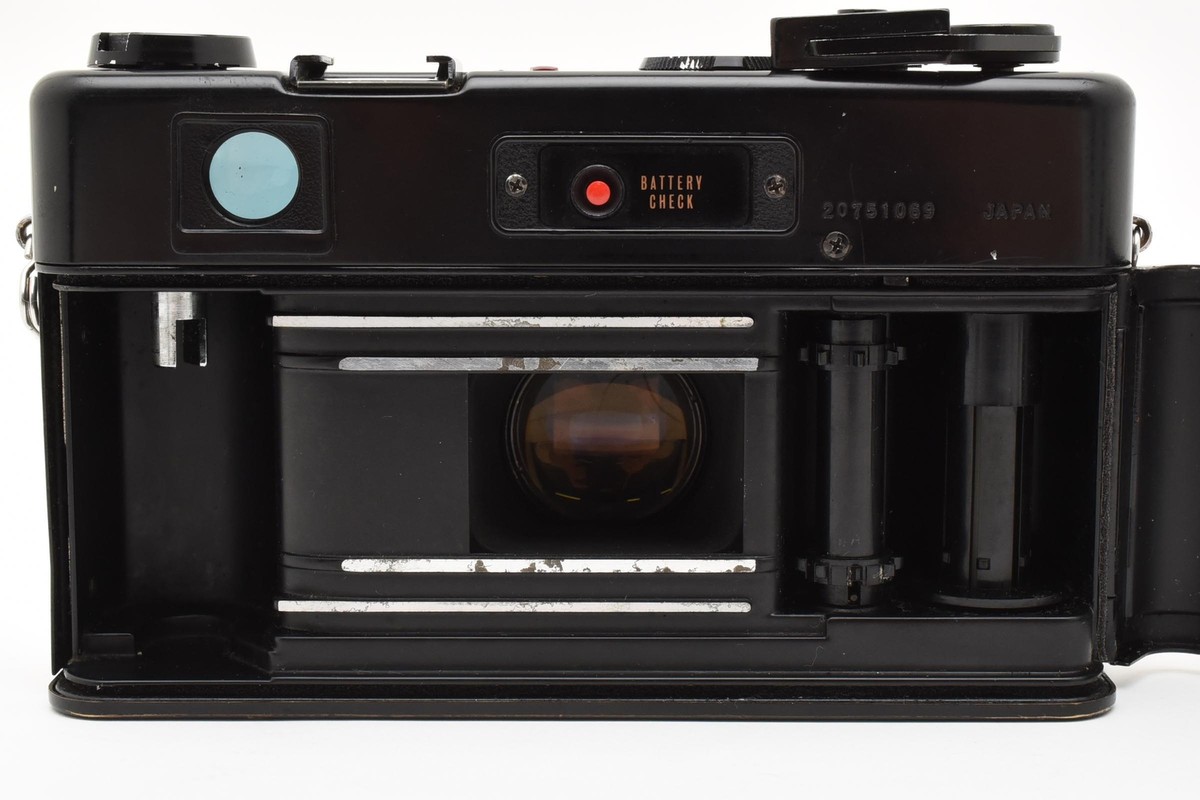 932984【並品】YASHICA Electro 35 GT Yashica Electro 35 GT - Finding a Rangefinder - By Francois