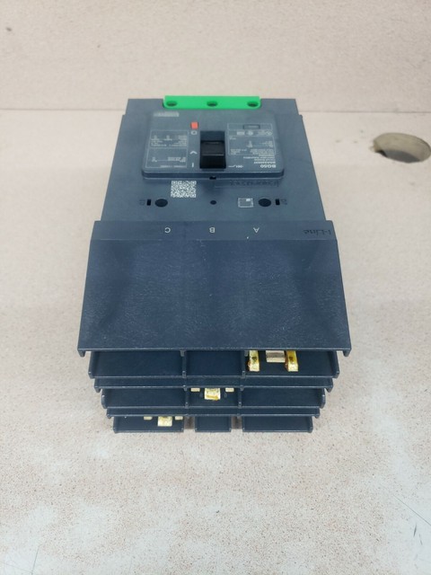 Interruttore Automatico Square D EGB34030 - 30A 3P 480/277V 35kA - Nuovo Surplus Senza Scatola