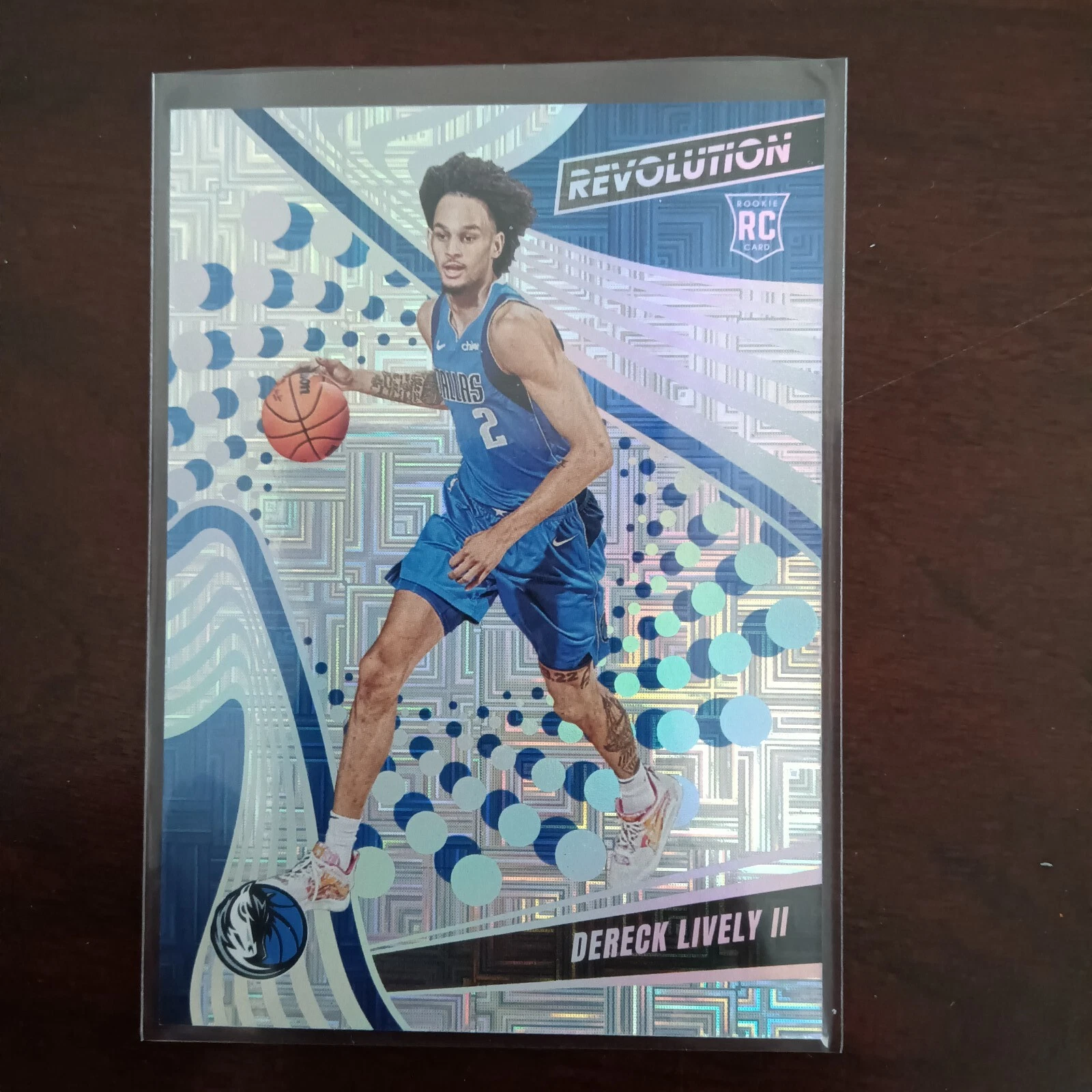 DERECK LIVELY II 2023-24 Revolution RC Rookie card LEVELS parallel /35 Mavs SP
