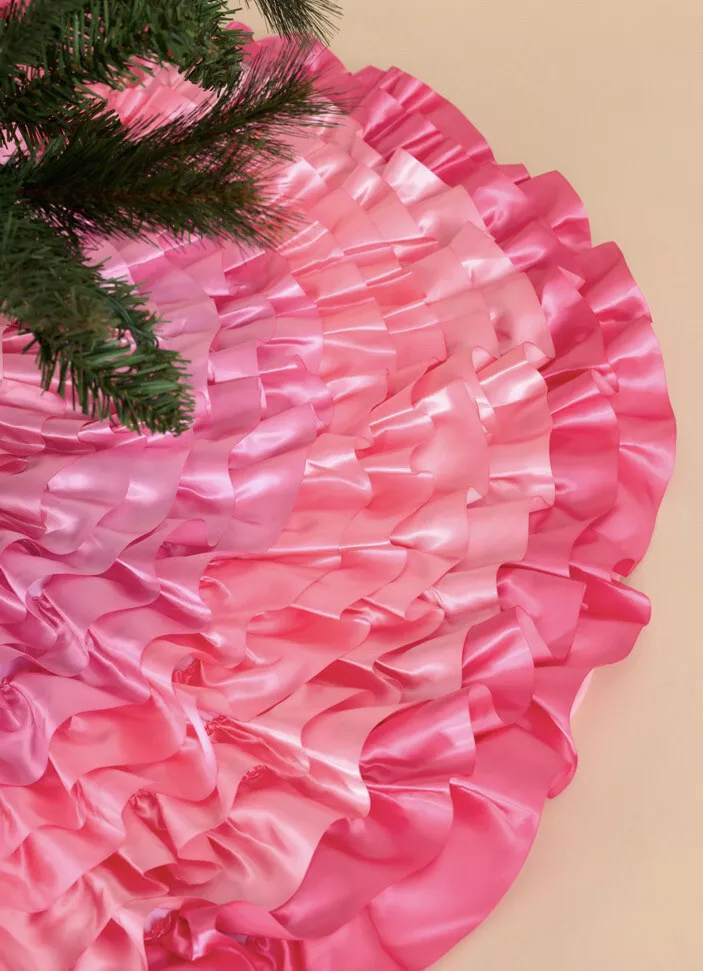 Pink tree skirt deals