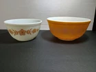 Vintage Pyrex Butterfly Gold Set of Nesting Mixing Bowls  402 403