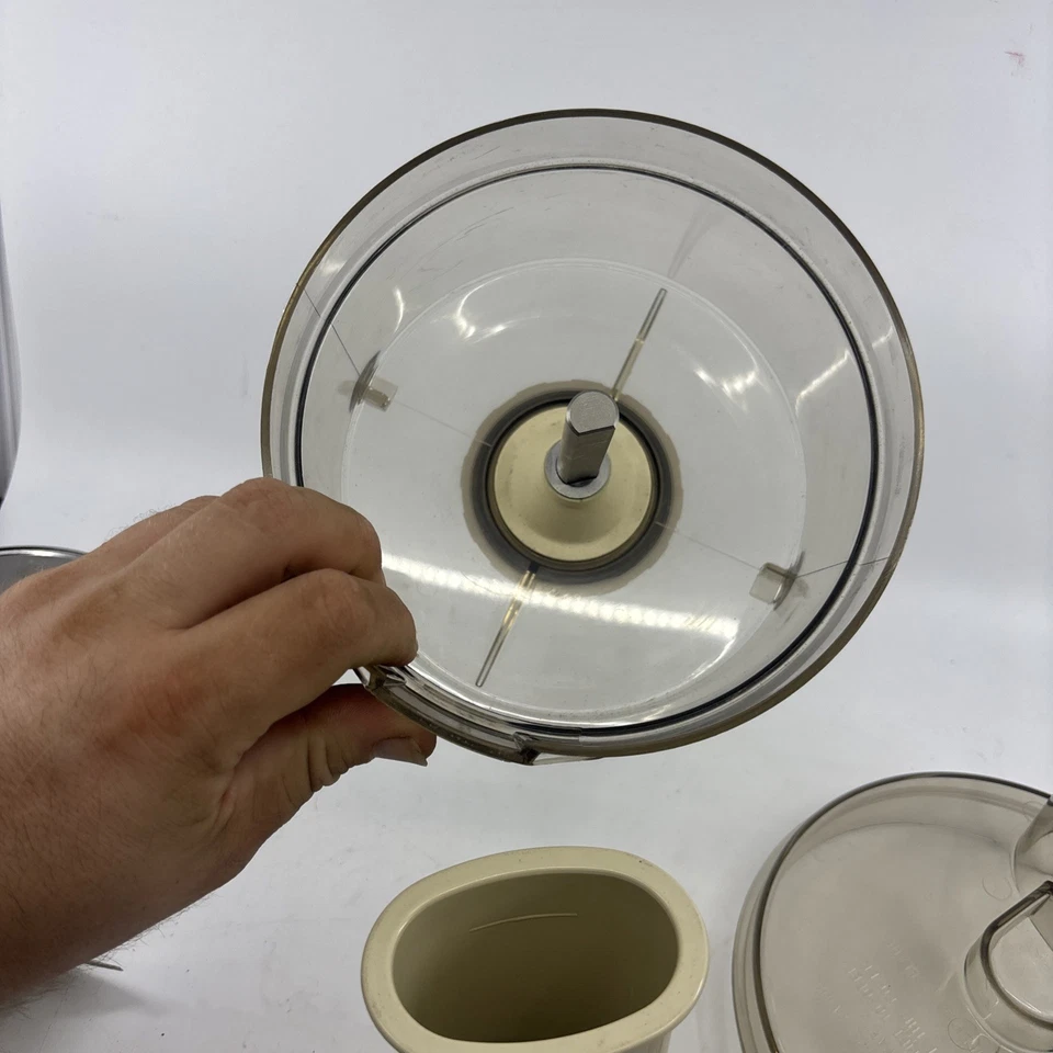 General Electric Food Processor Replacement Work Bowl Assembly With Lid & Pusher - Image 4 of 4