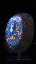 YOOPER LITE STONE FLUORESCENT SODALITE ROCK LK.SUPERIOR GLOW UNDER UV 1.2 Pounds