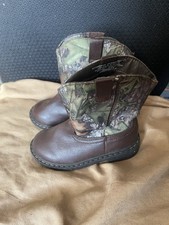 Healthtex Camo kids Boots size 4 Toddler NWOT