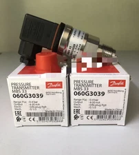 1PC Danfoss MBS33 060G3039 pressure sensor UPS shipping