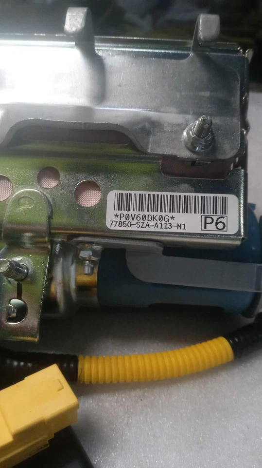 Used Instrument Panel Air Bag fits: 2015 Honda Pilot front passenger dash Grade Foto 2 de 4