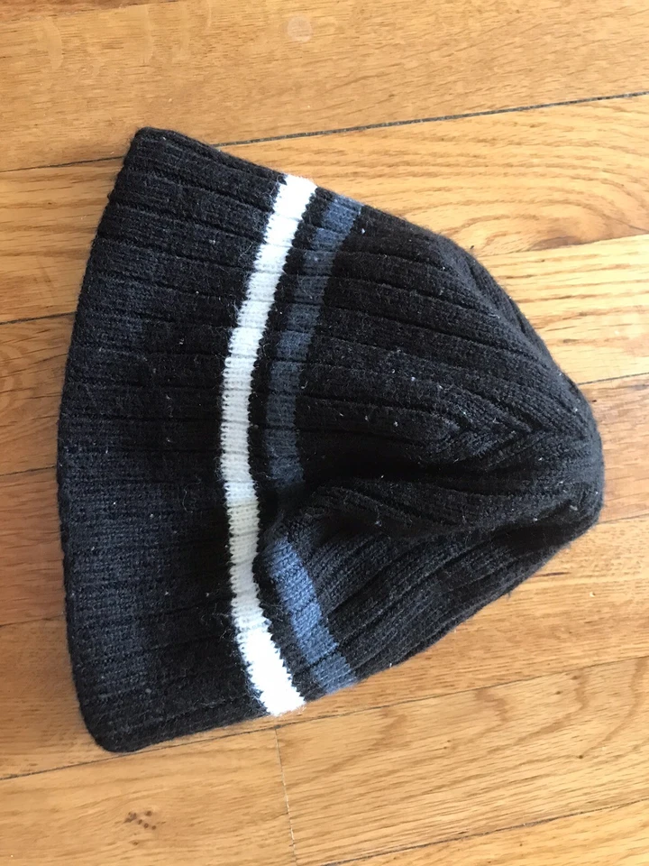 Gorro Reebok Unisex Negro Talla Única Forrado de Vellón Rayas Ligero Foto 4 de 4