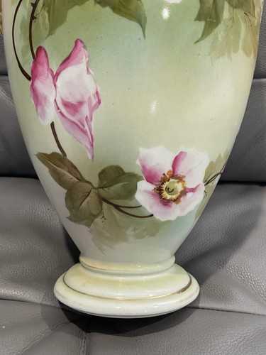 Antique Japanese Nippon Hand Painted Large Porcelain Vase w/ Flowers Decoration - Picture 10 of 12