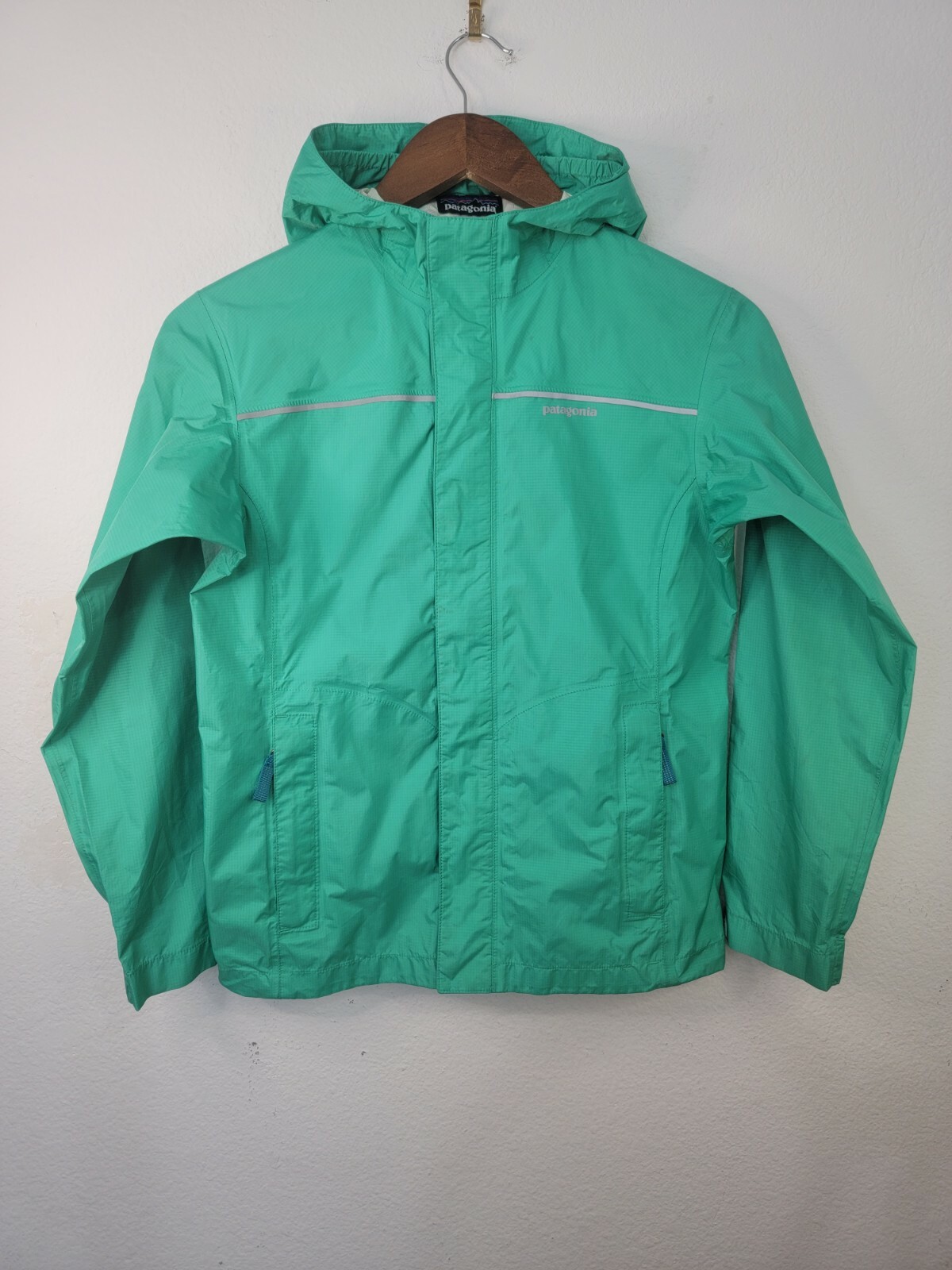 Patagonia Torrentshell Green Waterproof 