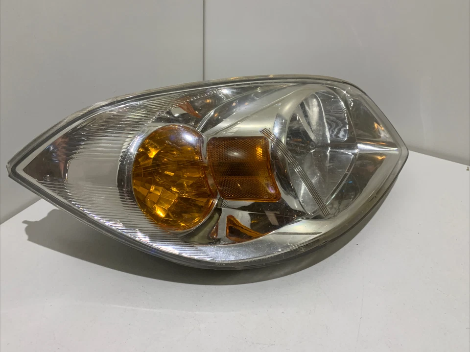 Headlight 2005-08 Chevy Cobalt GM2503281 Passenger Right Side Assembly Bucket - Image 4 of 4