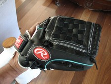 Rawlings Fast Pitch Softball 11  Leather Youth Glove Right Hand Throw FP110MT