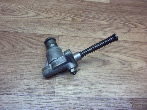 Suzuki GSX 250 GS 25 X 80-83    Steuerkettenspanner